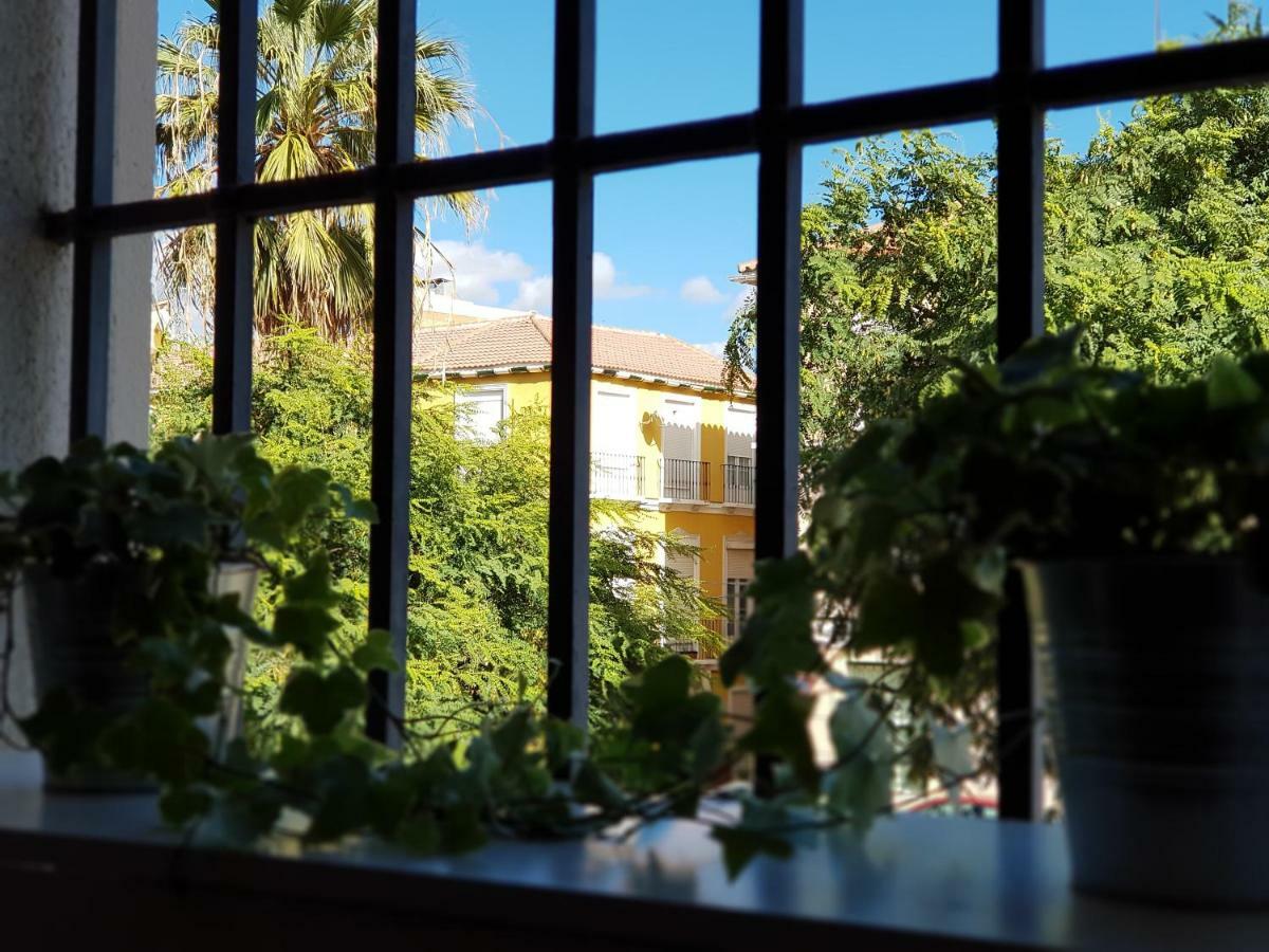 **** Genuar Apartments Malaga Center Екстериор снимка